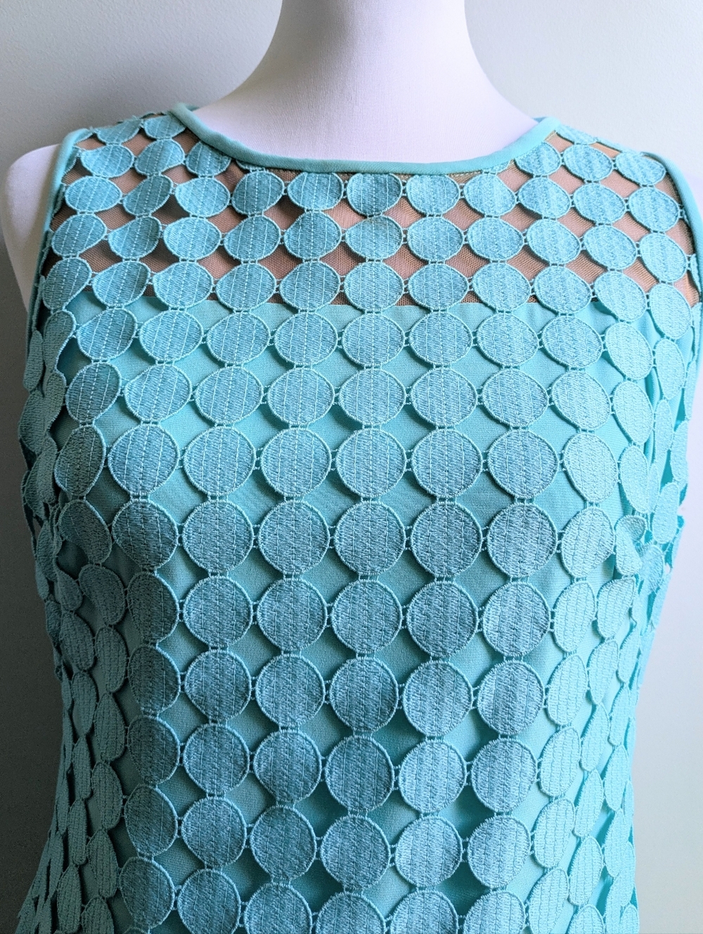 EUC... Lauren Ralph Lauren  Retro Geometric Dot Aqua Sheath Dress Size 8